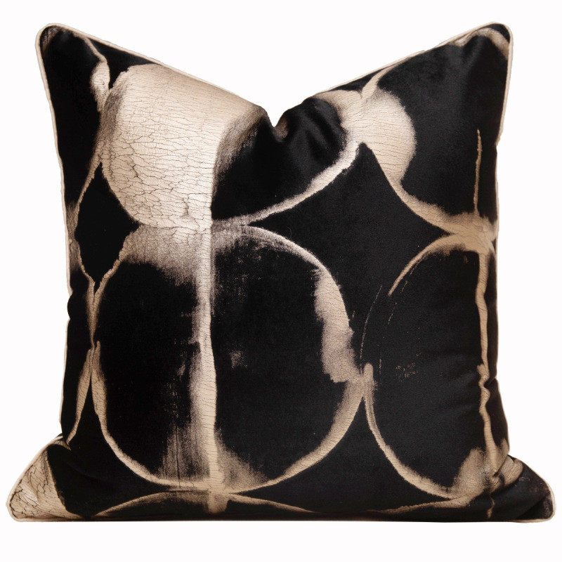 轻奢美式刺绣豹子靠垫客厅沙发烫金绒布抱枕腰枕别墅酒店床头方枕