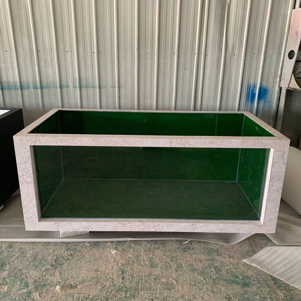 锦鲤地缸水族箱室内落地观赏专业鱼缸客厅大尺寸双层超白玻璃巨物