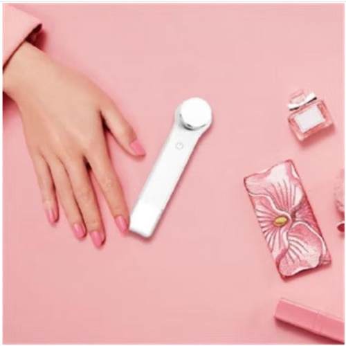 热销breo 震微按摩 便携式 温感美肤仪面部脸部家用 sc-106按摩器