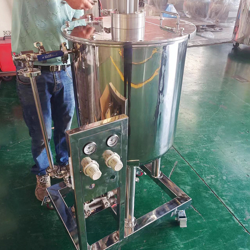 热销厂家直供100l缓冲均拉罐不锈钢搅拌罐加热搅拌桶移动浆缸储罐