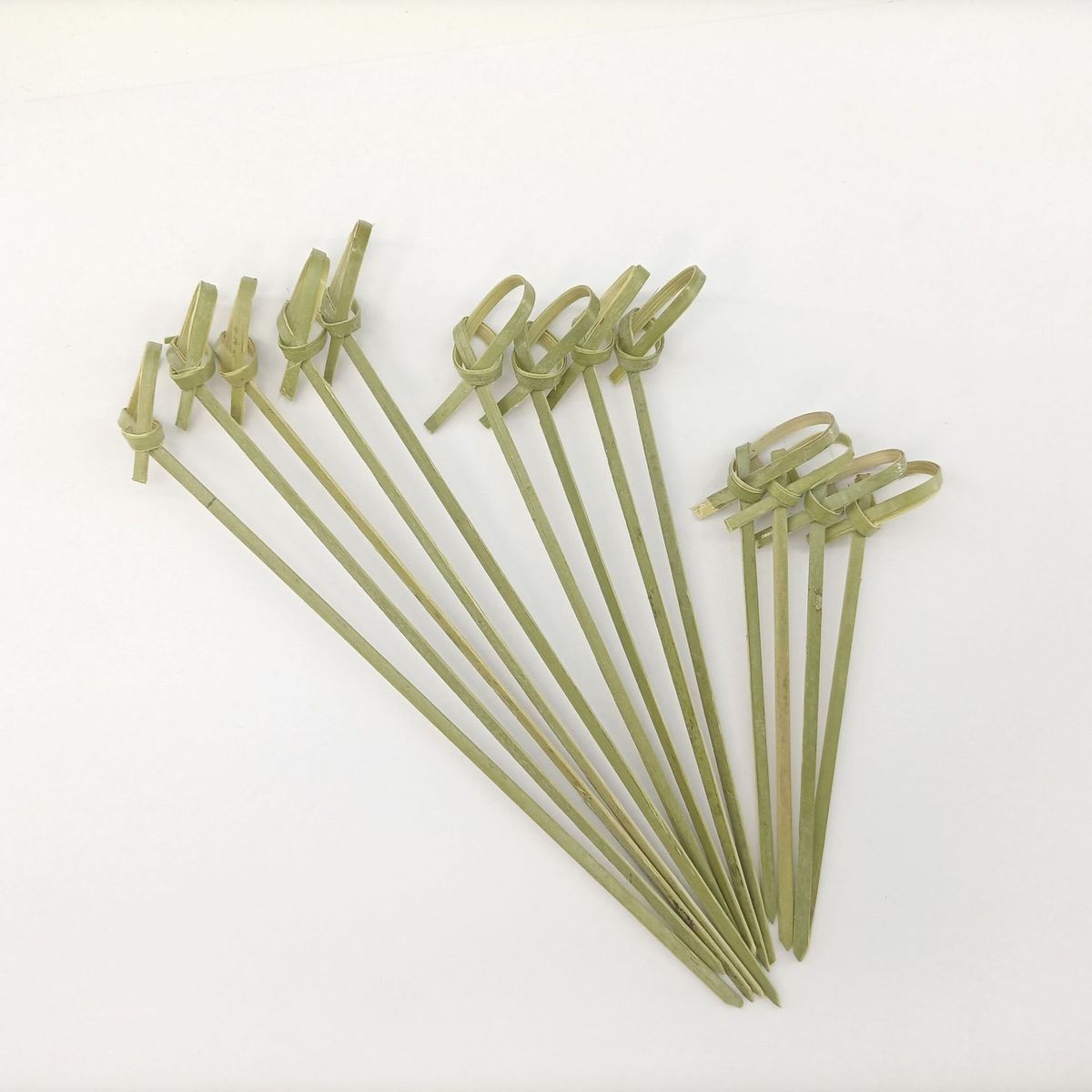 热销厂家批发一次性烧烤竹签酒店水果叉花结串青皮竹签花结签子现