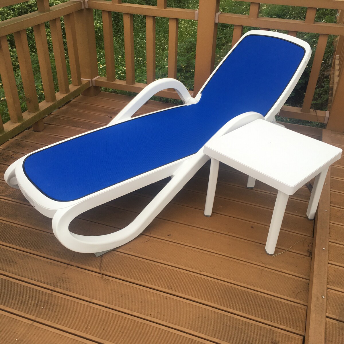 蓝色工程塑料特斯林网布泳池酒店泳池可折叠户外休闲躺椅躺椅