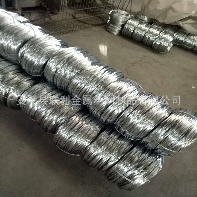 热销2.0mm热镀锌钢线大棚搭架钢线镀锌丝生产厂家