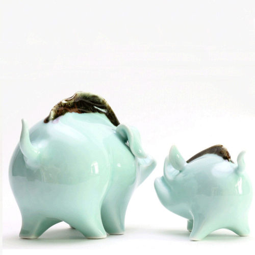 热销创意生肖摆件陶瓷猪客厅办公室酒柜玄关桌面饰品陶瓷家居