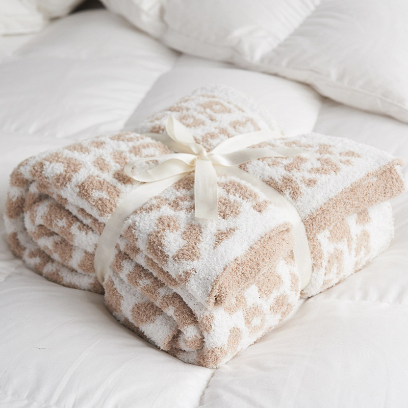 出口豹纹半边绒毯子毯盖毯空调披肩沙发家居百搭装饰毯子