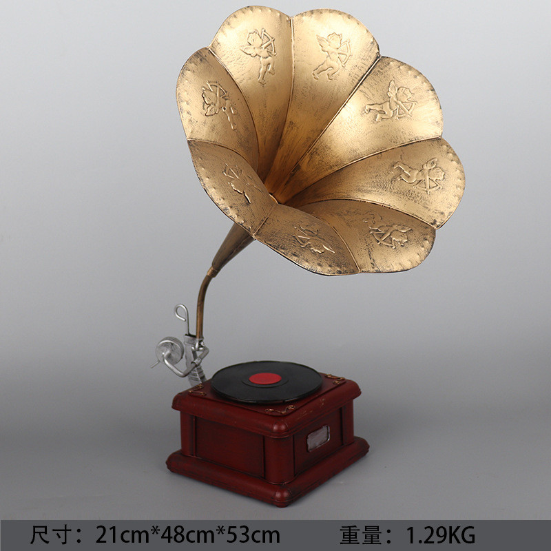 怀旧橱窗酒柜装饰品摆件铁皮复古留声机模型手工艺品摄影道具摆设