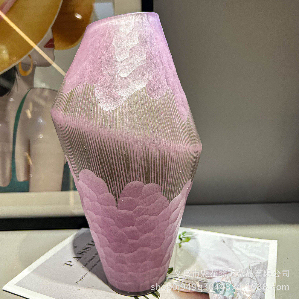 轻奢高级感粉色磨刻花瓶餐桌创意摆件办公室样板间插花器高级装饰,家居饰品,装饰摆件,淘宝优惠券,粉丝福利购,淘宝优惠卷