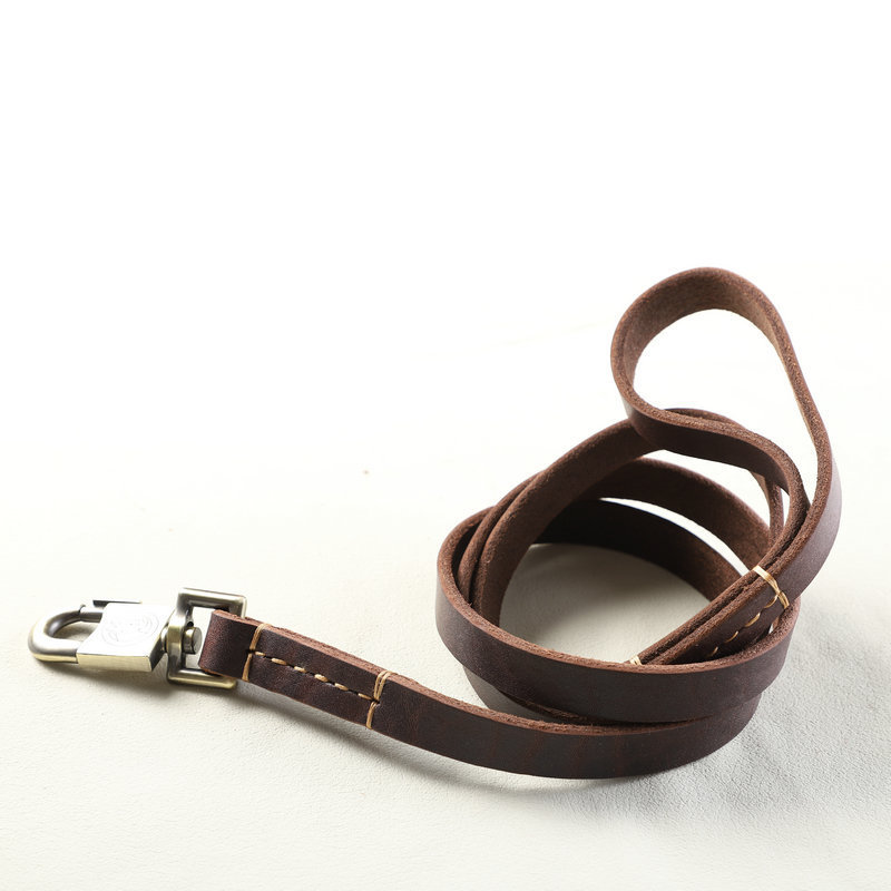 大中小型犬牛皮锁钩狗绳宠物牵引带牵引绳头层牛皮拉带供应