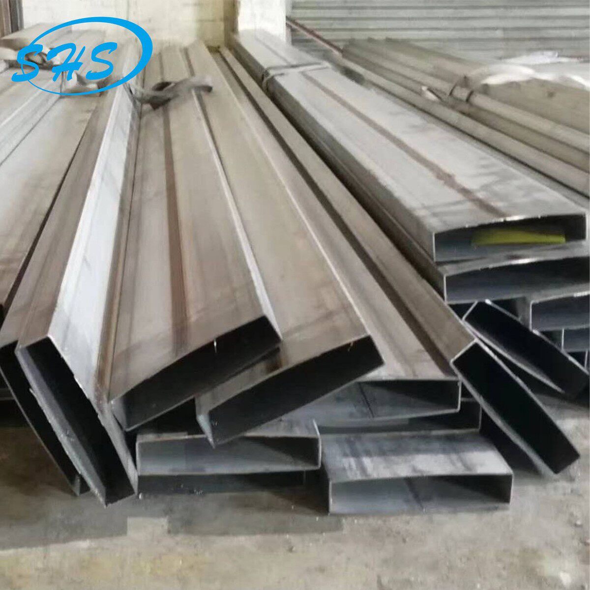 sus304可大扁管建筑装饰楼梯扶手用33x200x2.0不锈钢激光开孔