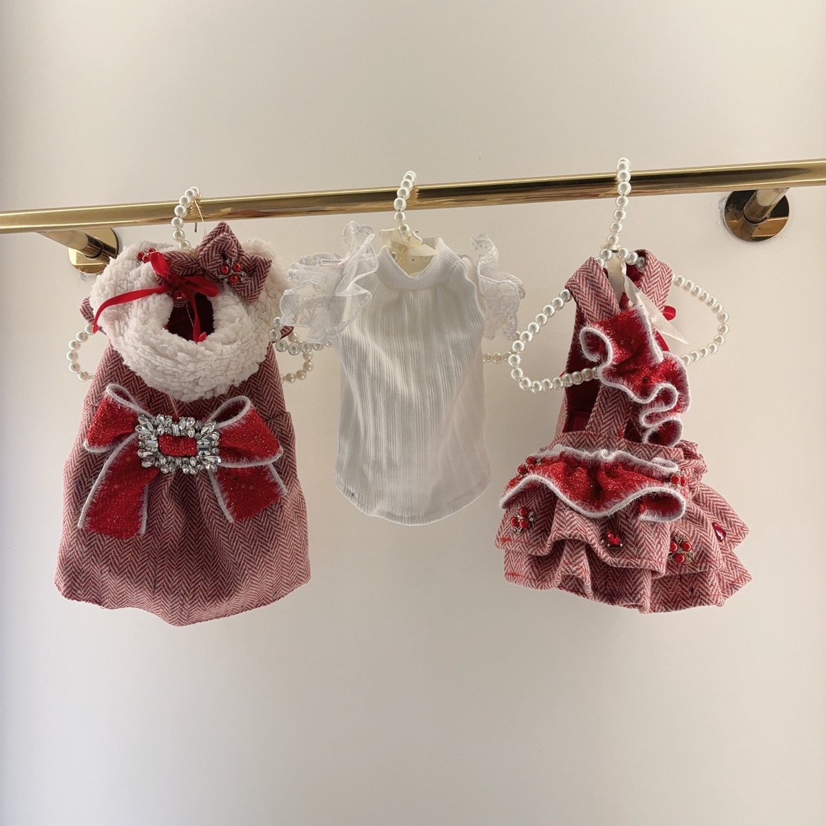 艾米丽斗牛韩版蕾丝花边设计的小狗宠物服饰比熊泰迪可爱衣服