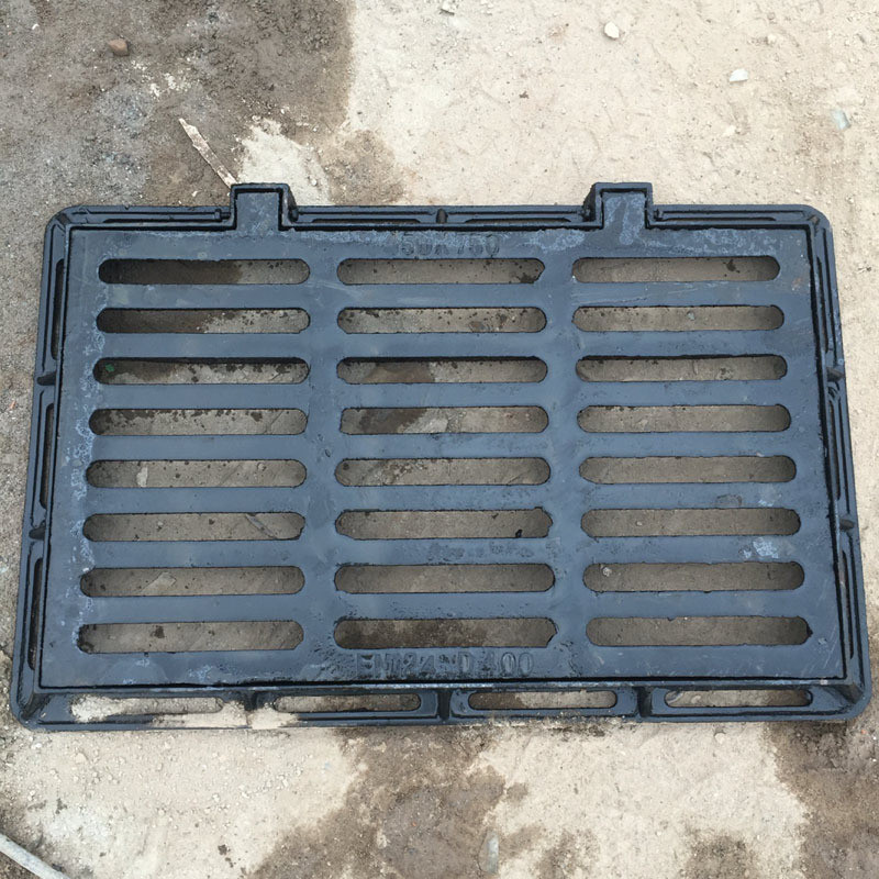 热销福州批发球墨铸铁雨水套400*600 铸铁沟盖板 450*750落水口篦