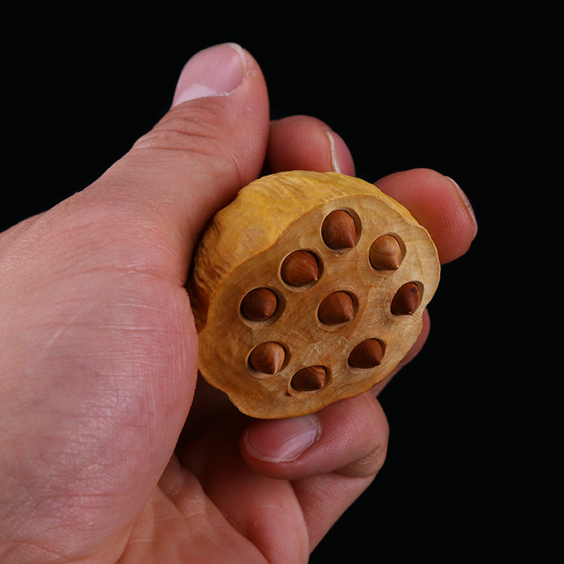 批发小叶黄杨木雕莲子手把件 吊坠莲花莲蓬手把件摆件汽车饰品