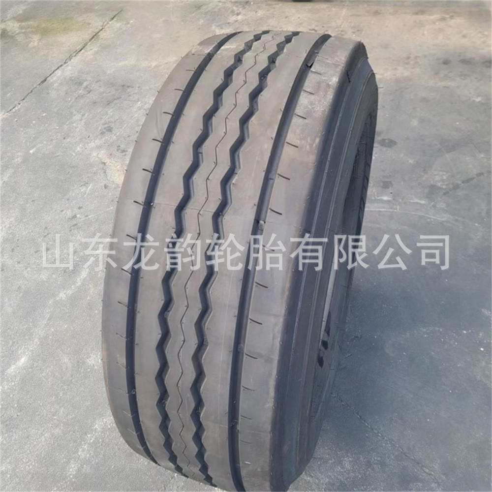 热销385/65r22.5轮胎花纹四线宽体油罐车平板拖车385/65r22.5真空