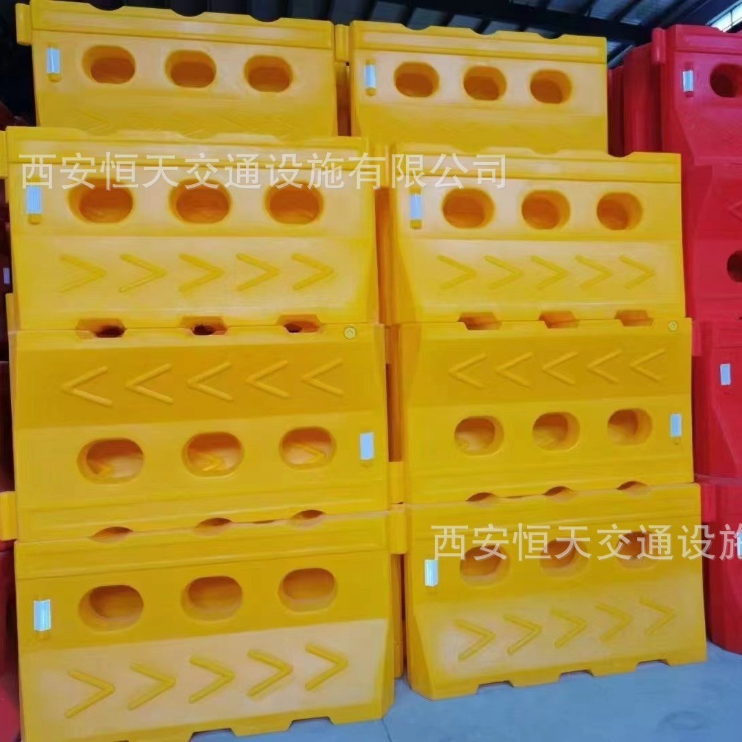 厂家直销恒天防撞桶塑料分流塑料隔离墩道路防撞水马桶交通设施