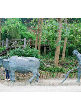 户外牛耕铸铜雕塑仿铜动物地农耕耕牛文化玻璃钢民风民俗景观摆件