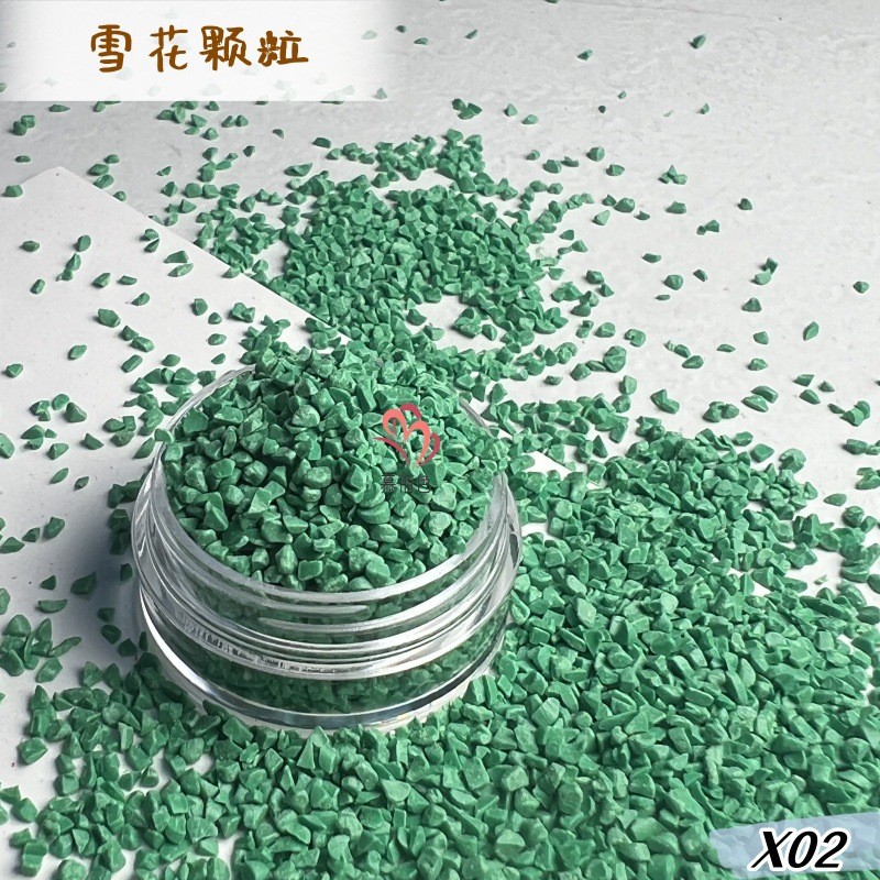 厂家直销圣诞雪景雪花颗粒造景水球填充树脂雪花粉