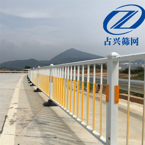 厂家定制标准市政护栏公路中间道路防撞护栏交通蓝白隔离栏杆厂家