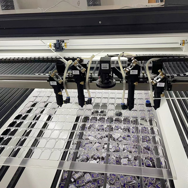 无纺布切割木板毛毡布亚克力植绒布密度板专业龙纹布加工厂家