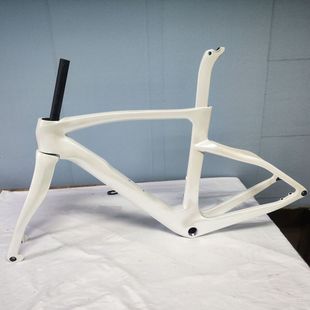 R01公路车车架T700自行车碳纤维破风车架桶抽螺纹五通内走线碟刹