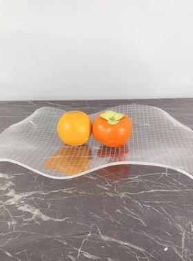 热销现代简约透明果盘白色网格不规则造型亚克力摆件样板房软装饰