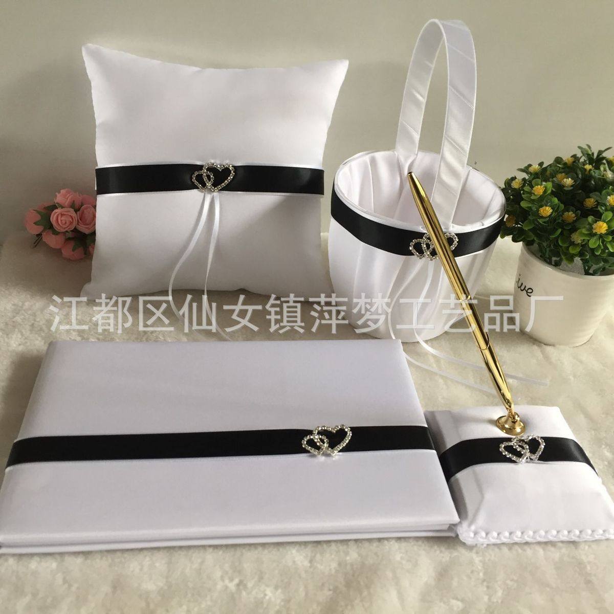 简约黑白配 心连心水钻 白色经贡缎戒枕 花篮 签到簿 签到笔,节庆用品/礼品,礼花/礼炮,淘宝优惠券,粉丝福利购,淘宝优惠卷