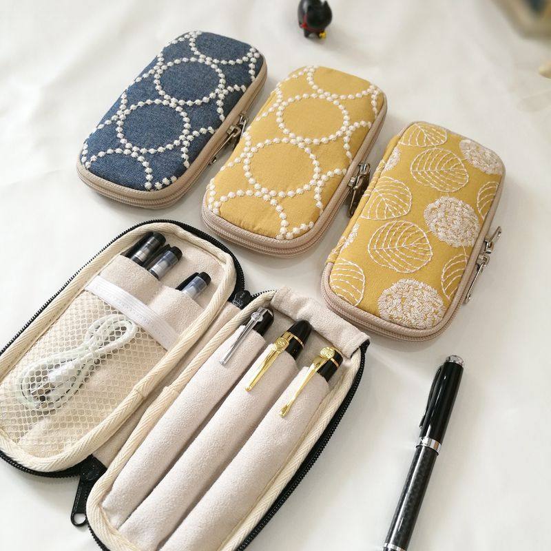 布邑手作刺绣铃鼓笔袋三支装笔套布艺钢笔收纳袋拉链笔包烧饼包,文具电教/文化用品/商务用品,笔袋,淘宝优惠券,粉丝福利购,淘宝优惠卷