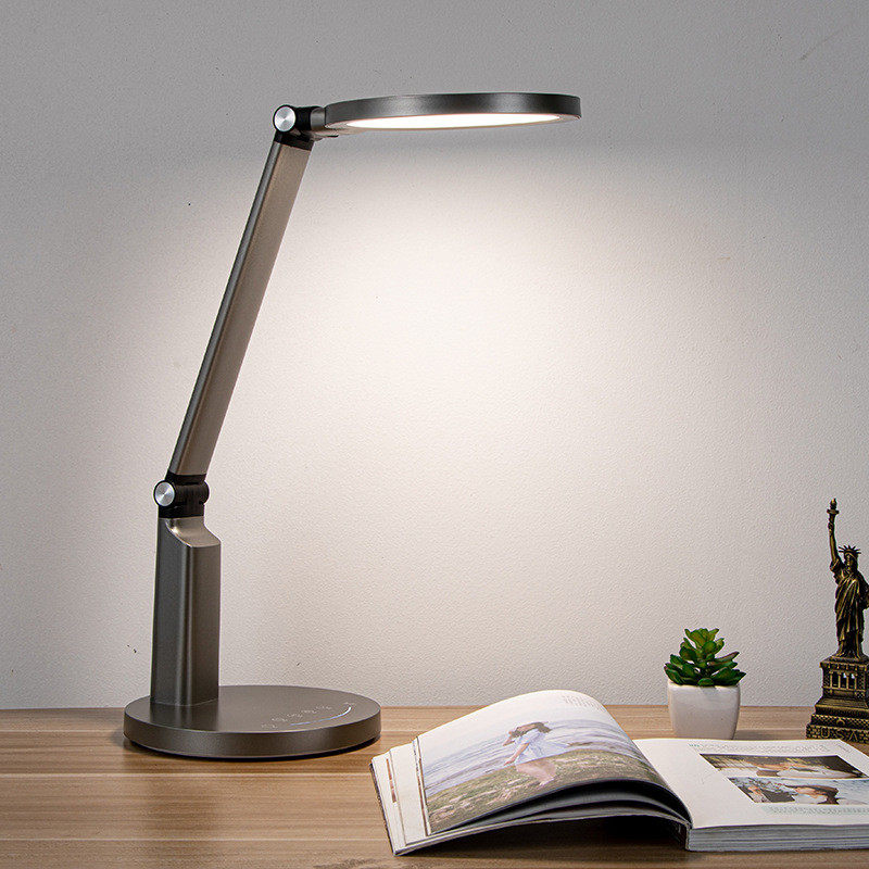 国AA级读写作业台灯学习桌办公桌面LED护眼台灯高显色指数RG0