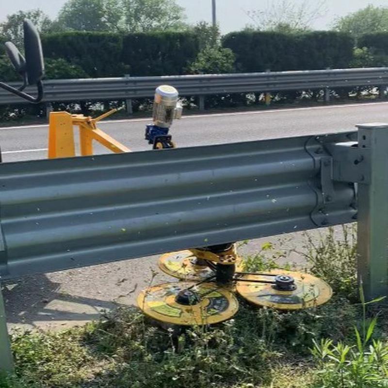 车载式割草机绿化带灌木避障式割草机多功能可割草机遥控