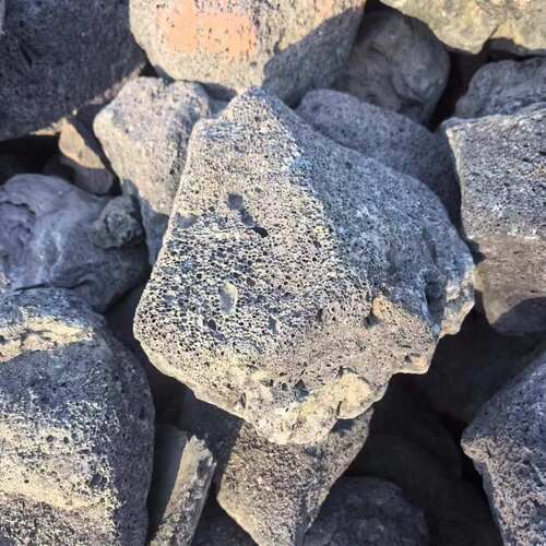 火山石批发大块火山石景观园林用大块红色厂家黑色火山石假山造景