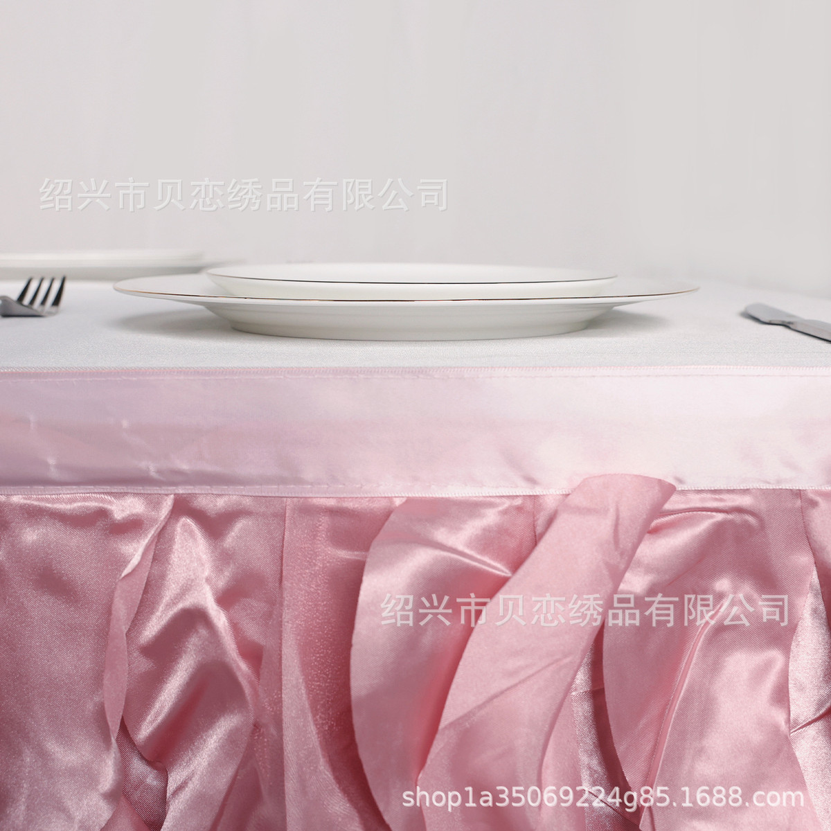 爆款生日派对婚庆装饰晚餐聚会波浪美人鱼桌布颜色可多选
