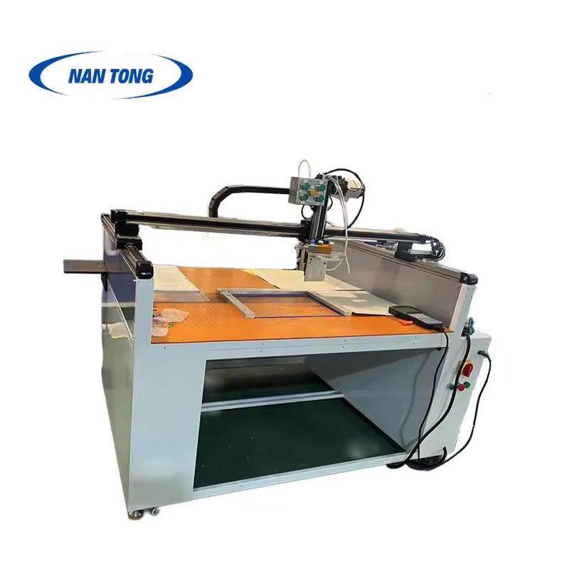 热销印后自主设备工厂加工研发生产的平面喷胶机冷热兼容