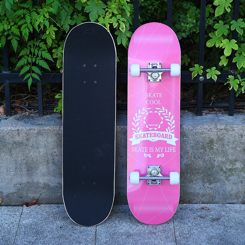 男女宽面枫木滑板铝合金儿童批发短板青少年初学者双翘板现货代步