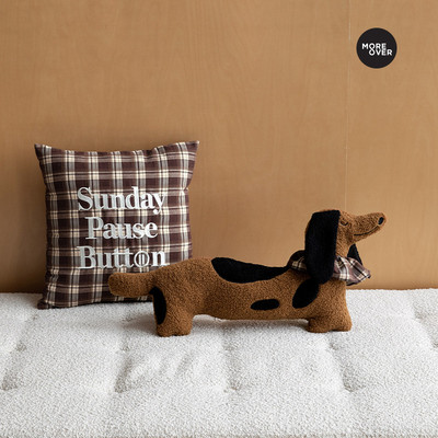 Moreover小狗异形抱枕客厅沙发抱枕办公室护腰靠枕条纹床头靠垫