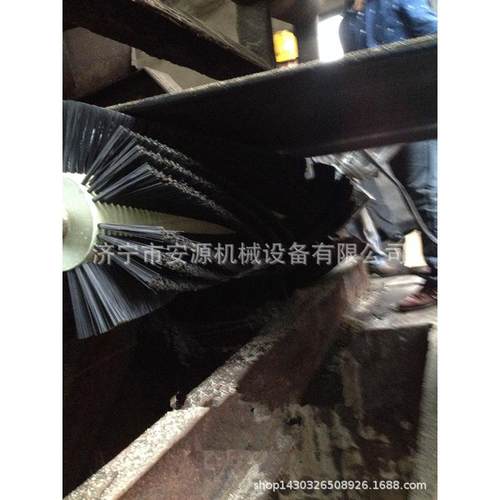 热销被动滚刷清扫器旋转式毛刷清扫器长期动力滚刷清扫器无供应