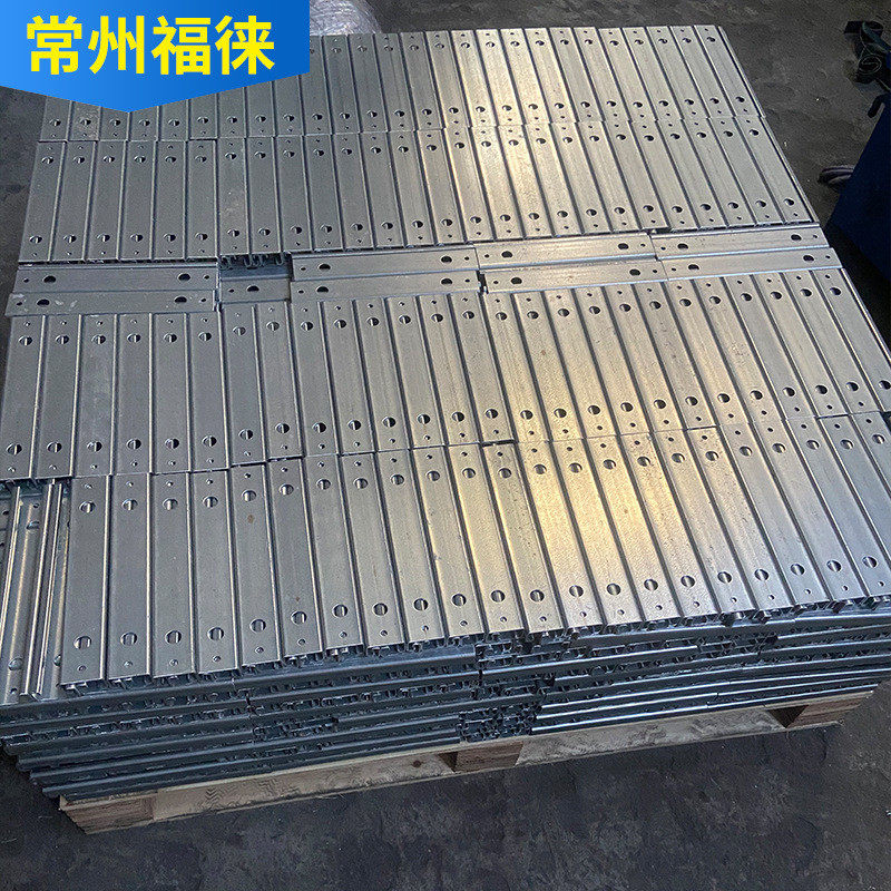 厂家供应c型槽钢镀锌冲孔c冷型钢弯c型钢镀锌型钢冷弯型钢