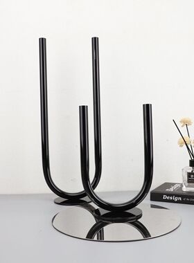 现代简约金属U形烛台工艺品北欧创意家居桌面客厅房间装饰品摆件