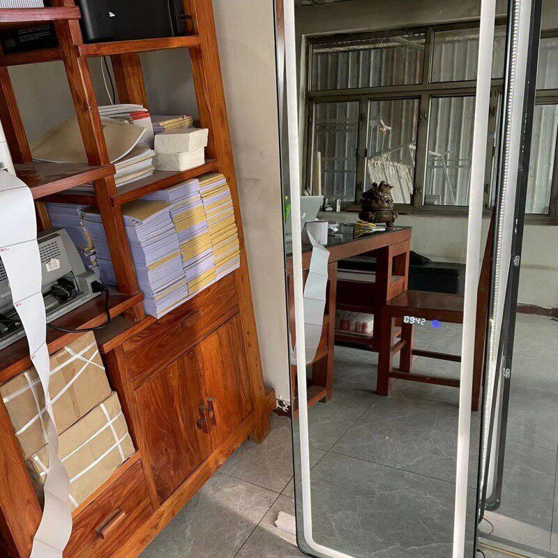 化妆镜台式led灯网红智能带补光灯镜子桌面北欧多功能梳妆台大号