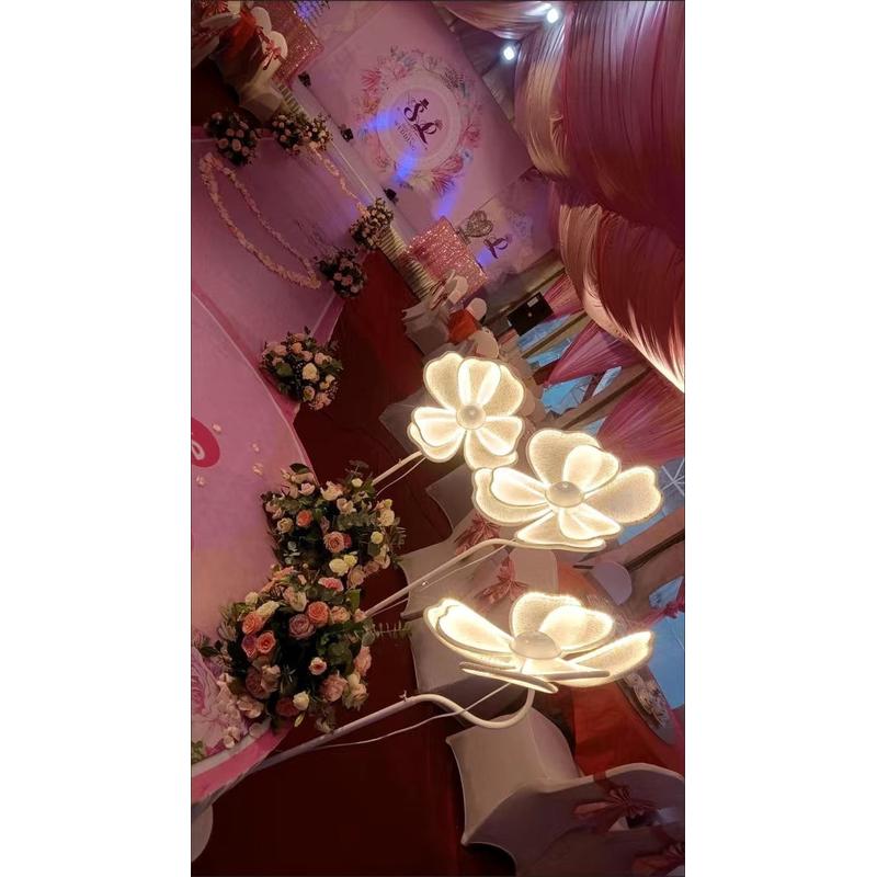 新款婚庆道具发光牡丹花 灯光背景蕾丝包裹led婚庆路引白色铁艺花