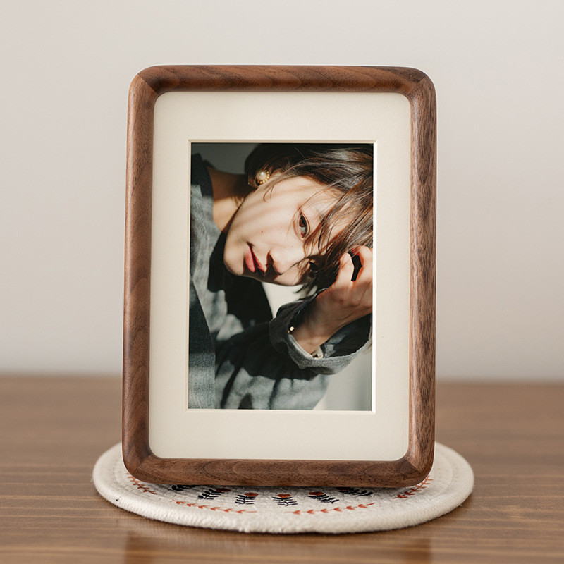 黑胡桃实木圆角高级感画框批发洗照片相框摆台弧6寸相片框洗照片