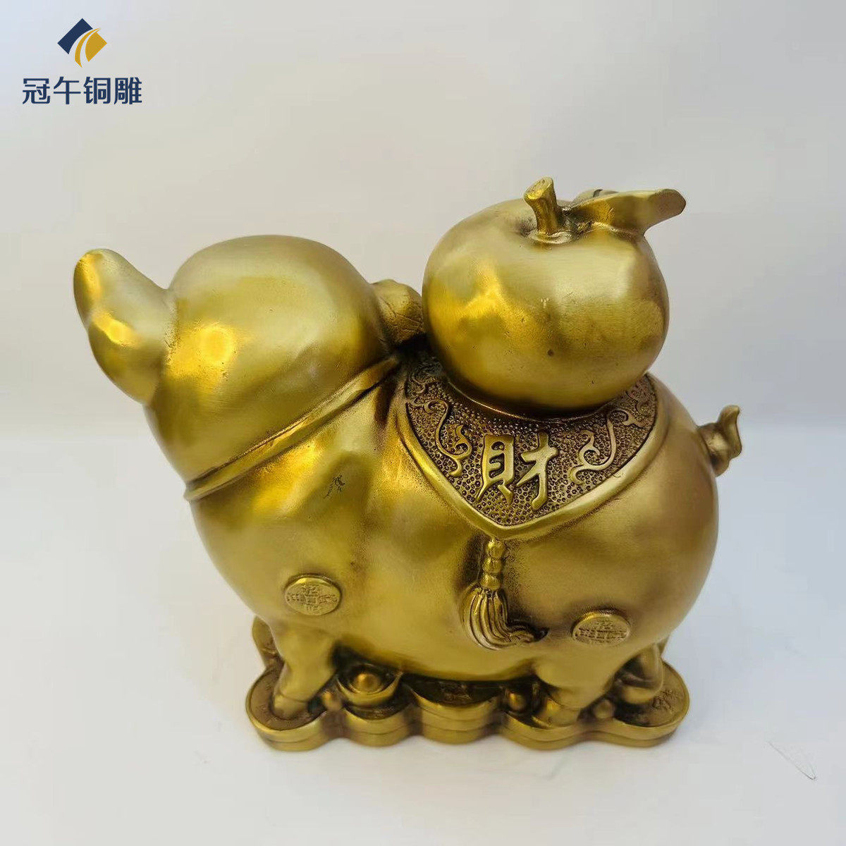 铜猪摆件黄铜招财金猪客厅玄关桌面摆件办公室家居生肖猪工艺礼品
