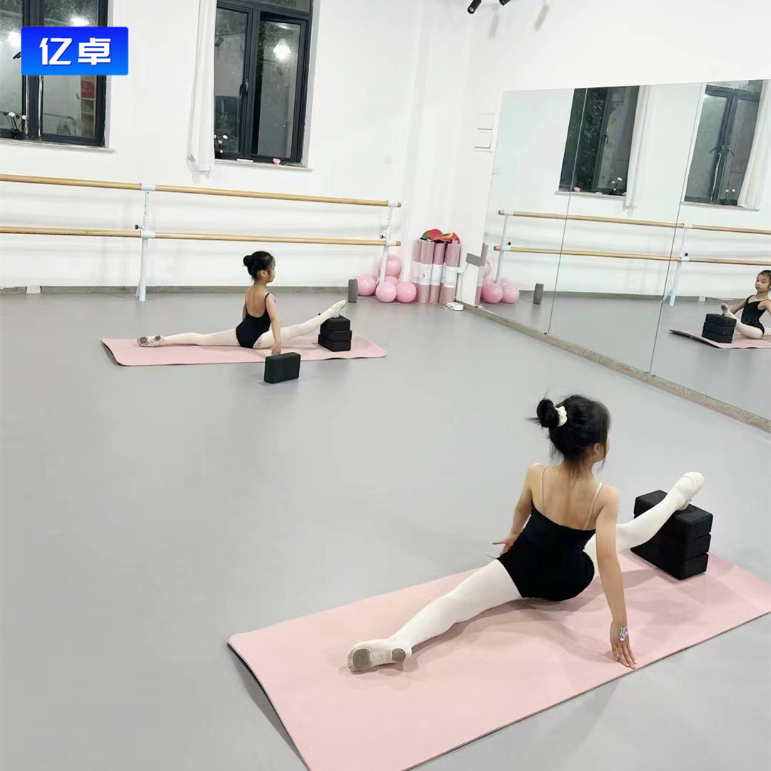 厂家pvc通体舞蹈地胶高弹街舞运动地板幼儿园防滑教室儿童房地板