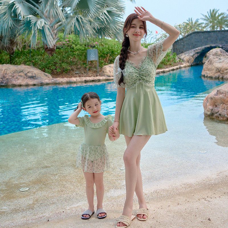 亲子泳衣母女连体裙式遮肚显瘦田园碎花中小童儿童温泉泳装,运动/瑜伽/健身/球迷用品,亲子家庭装,淘宝优惠券,粉丝福利购,淘宝优惠卷