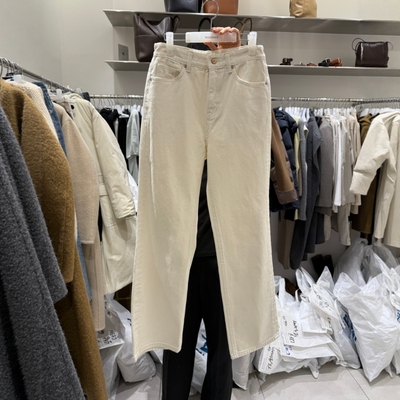 韩国东大门代购米白直筒牛仔裤