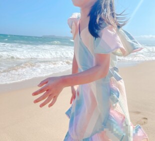 14澳女童度假风垂感面料印花连衣裙 包邮