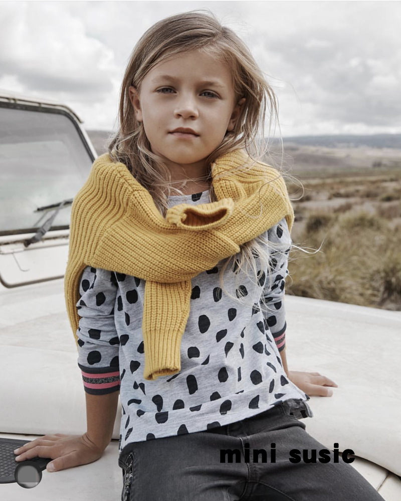 特价不退换2-12岁澳女童斑点印花落肩纯棉长袖t恤