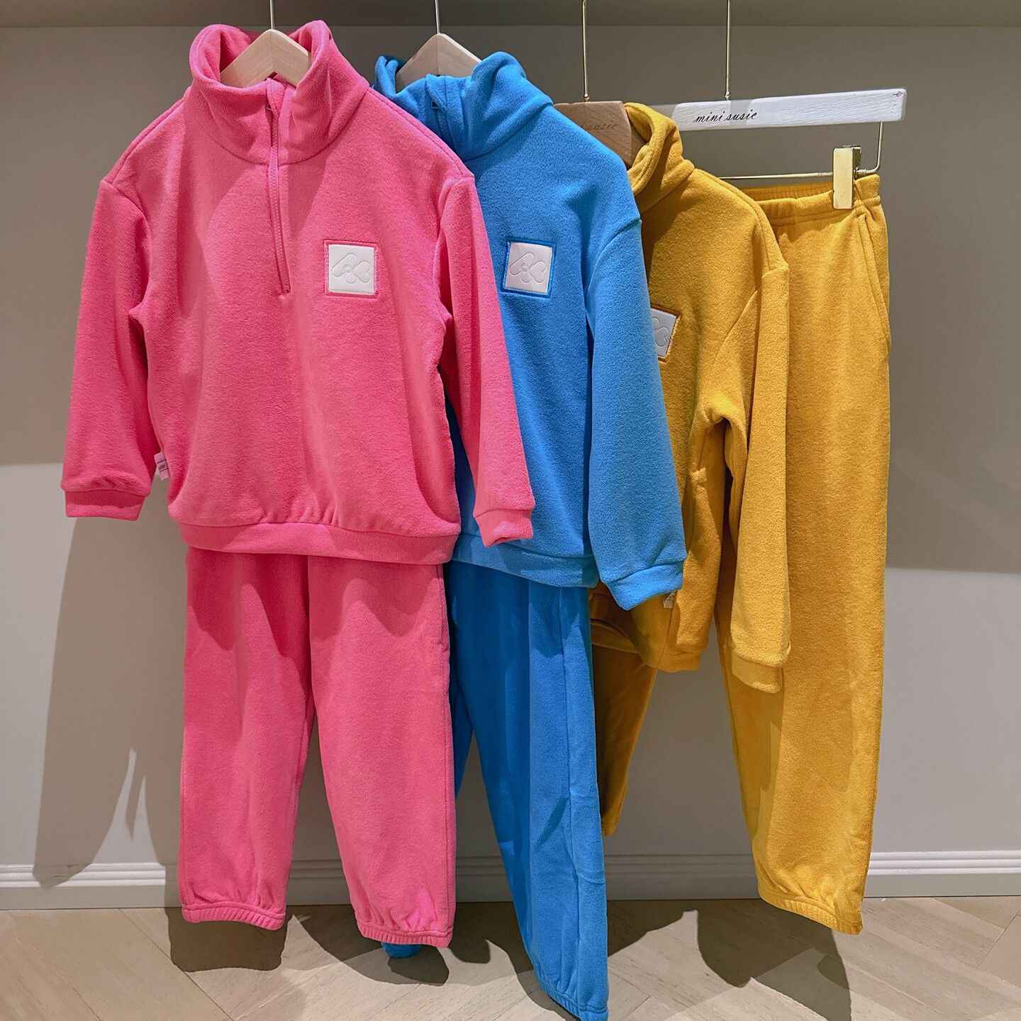 包邮自留推荐100-170am柔软奥粒绒落肩半拉链上衣+裤子套装