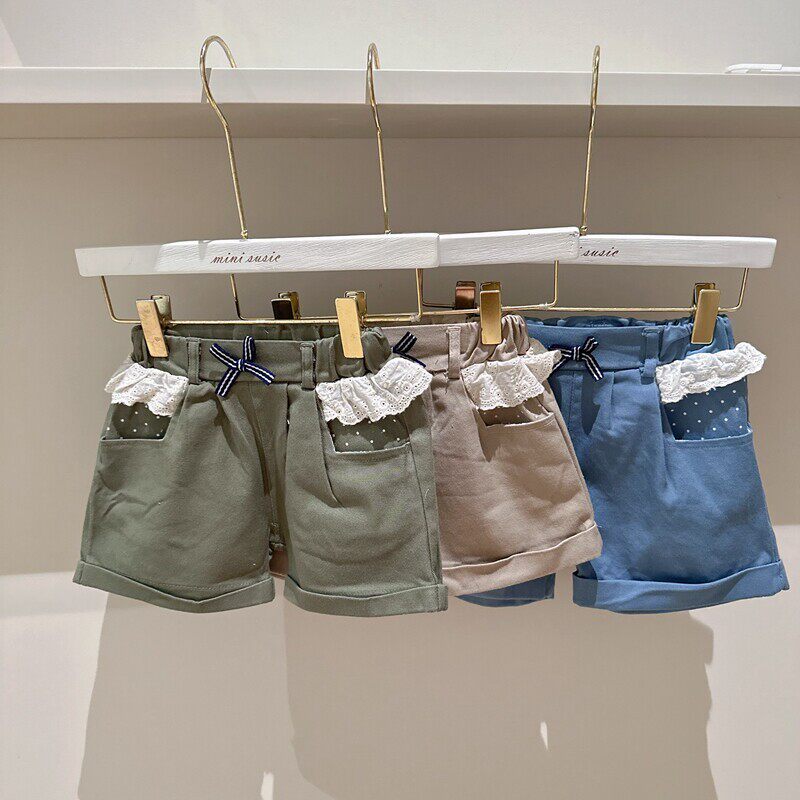 包邮80-160日系女童三色牛仔面料镂空绣花边松紧腰短裤