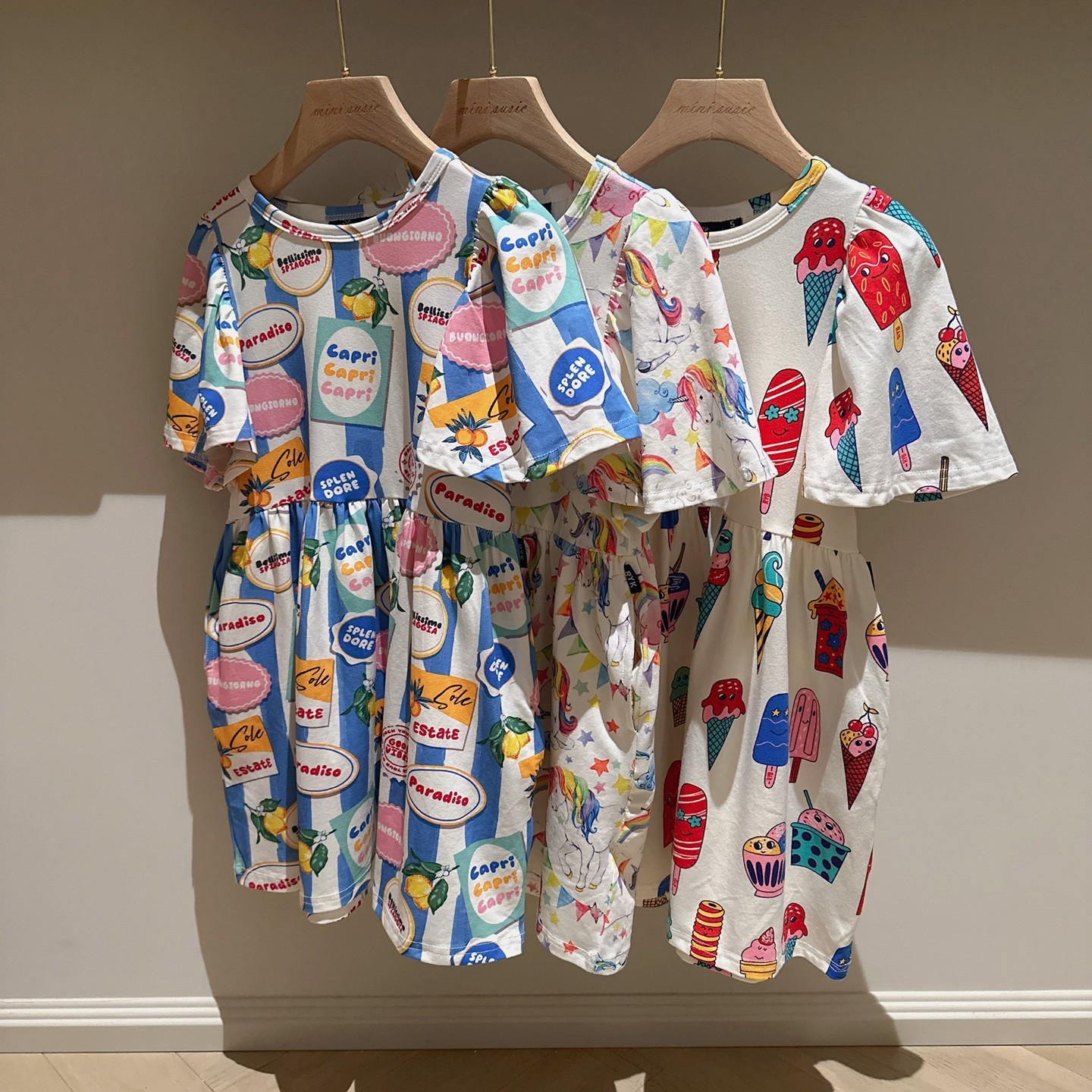 5-10澳潮童三色印花大飞袖短袖连衣裙,童装/婴儿装/亲子装,连衣裙,淘宝优惠券,粉丝福利购,淘宝优惠卷