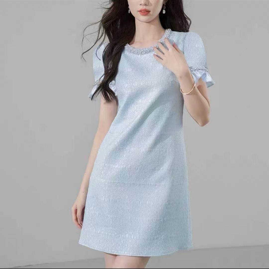 法式设计感连衣裙2024新款女夏季高级感显瘦气质短款修身裙子女