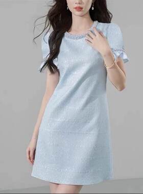 法式设计感连衣裙2026新款女夏季高级感显瘦气质短款修身裙子女